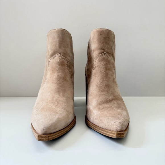 Steve Madden Beige Heeled Boots - Picture 5 of 6